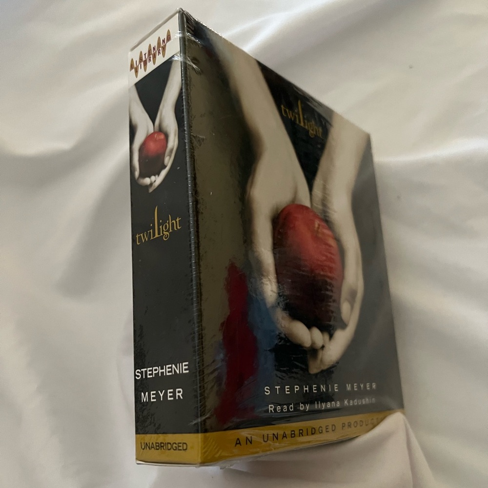 NEW SEALED twilight audiobook 11 CD book